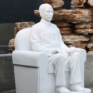 故宮將金屬欄桿換成漢白玉欄桿做法是對(duì)的