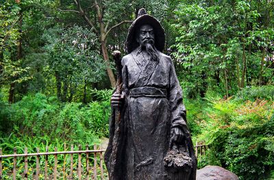 中國(guó)古代著名文學(xué)家東晉田園詩人陶淵明銅雕塑