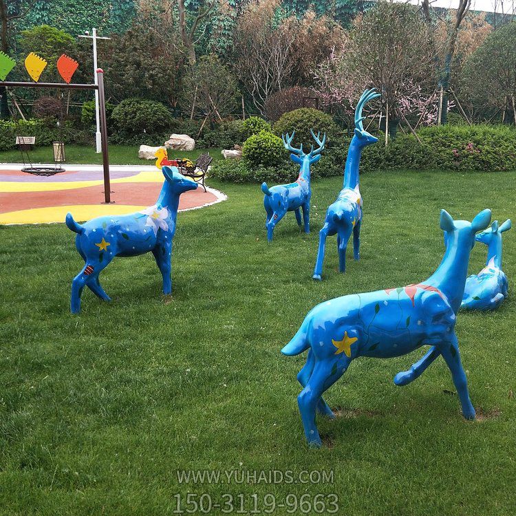 梅花鹿，公園草坪裝飾動物擺件雕塑