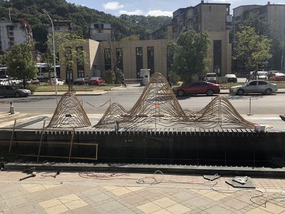 酒店小區(qū)金屬擺件水池水景景觀雕塑鏤空假山不銹鋼雕塑