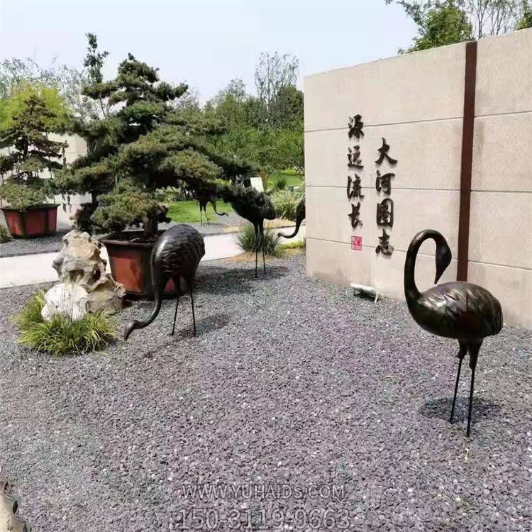 仿銅生態(tài)園動物園抽象仙鶴雕塑