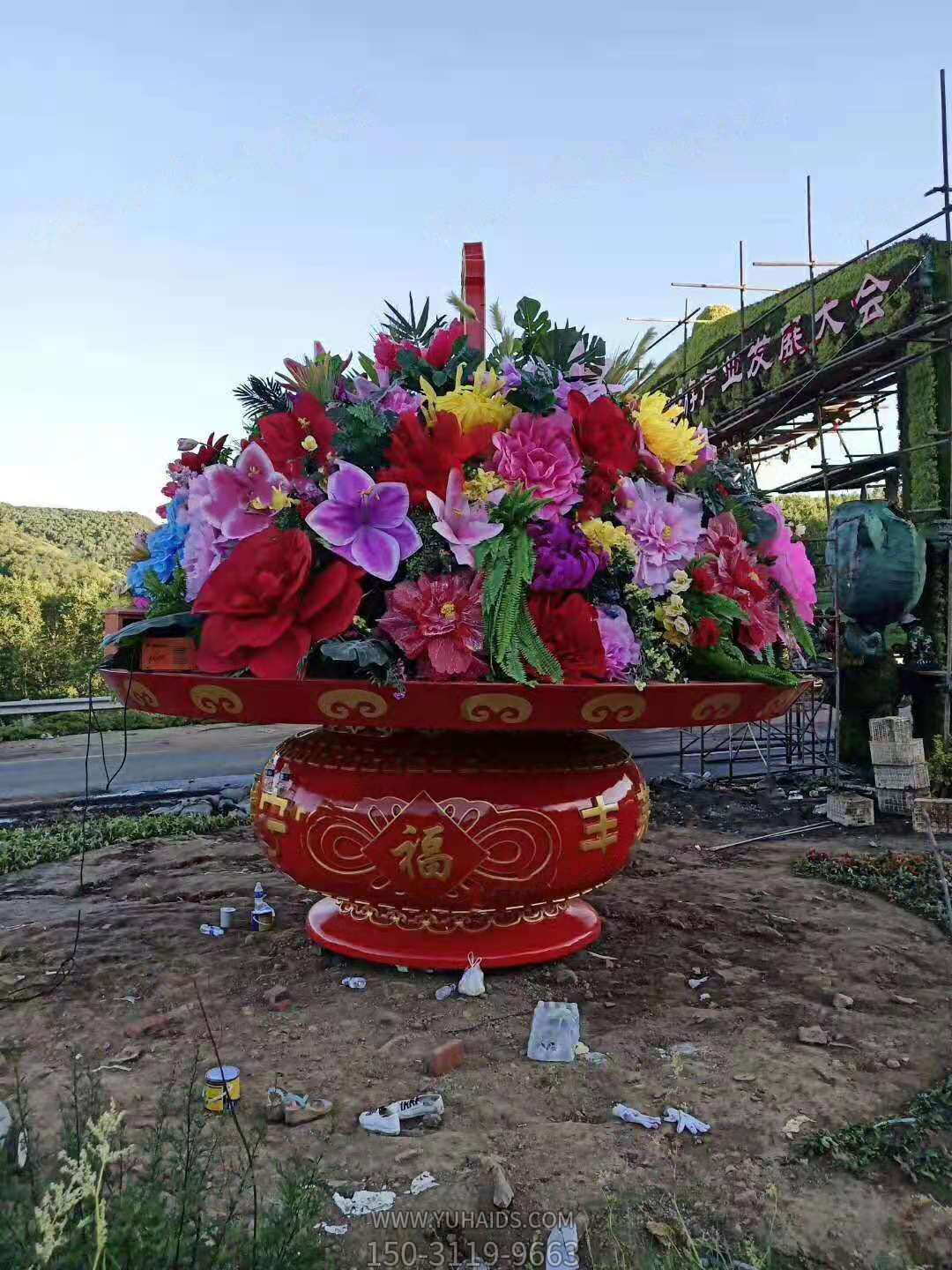 迎國慶玻璃鋼彩繪花朵花籃雕塑